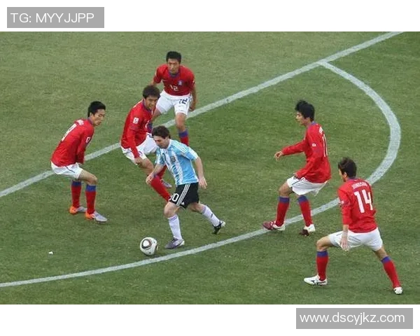 足坛巨星的光环背后揭示足球球星坎坷命运与悲惨人生故事 足坛巨星的光环背后揭示足球球星坎坷命运与悲惨人生故事