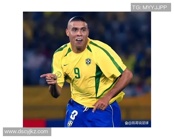 身高1米75的足球球星在全球足坛的传奇之路与成就分析